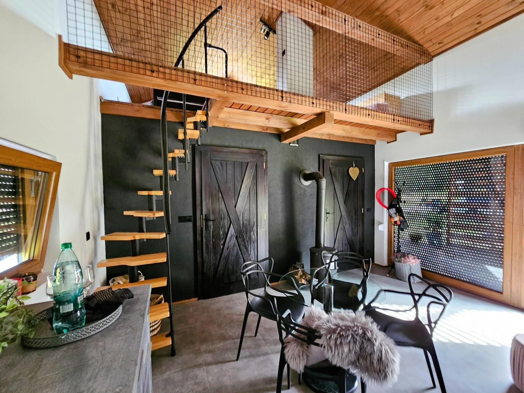 Stodola Miedzy Lasami - Roztocze Chalet Gorniki
