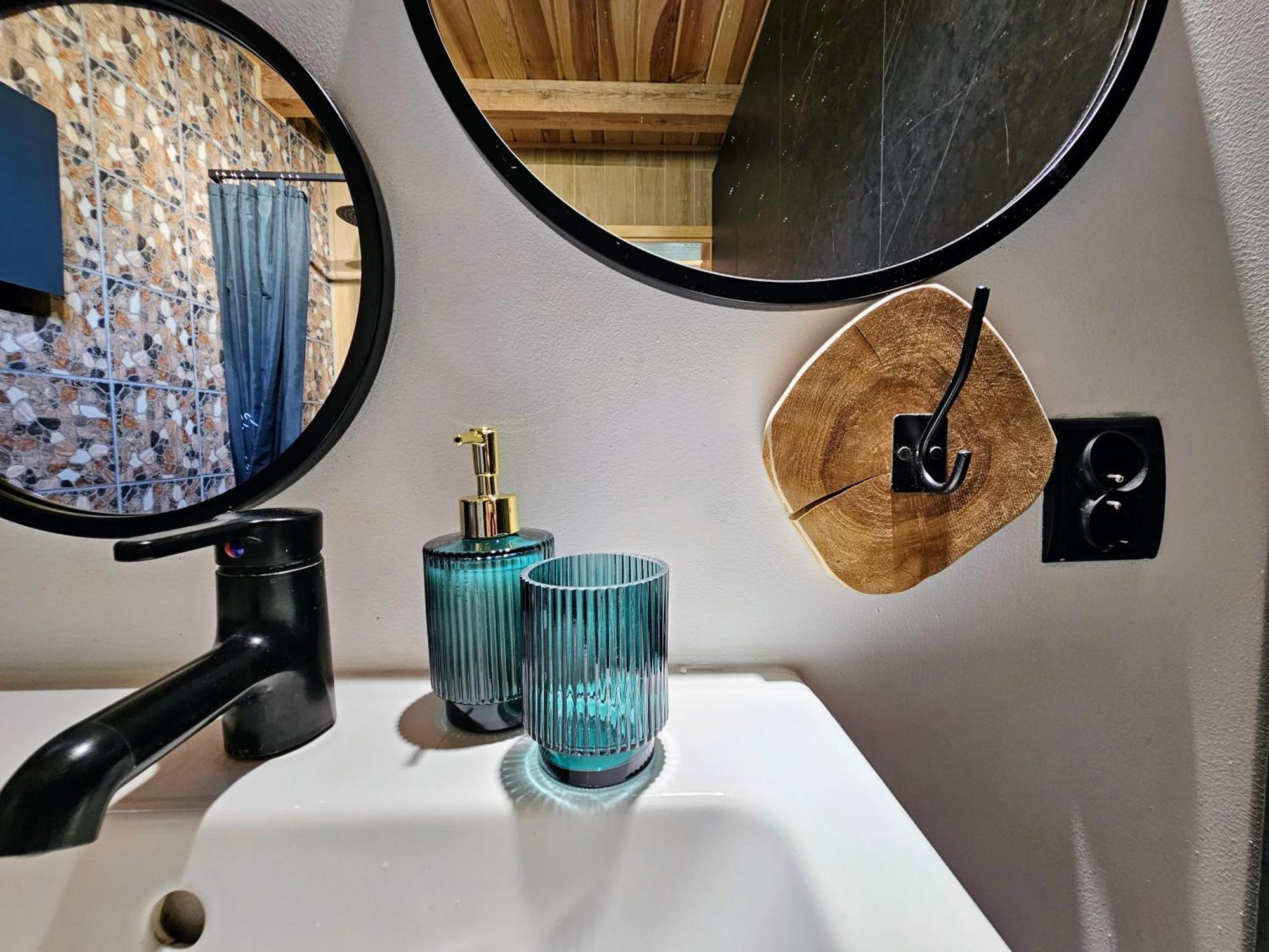 Stodola Miedzy Lasami - Roztocze Chalet