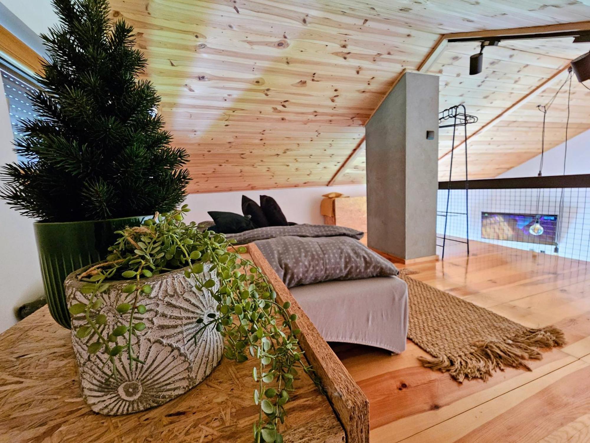 Stodola Miedzy Lasami - Roztocze Chalet Gorniki